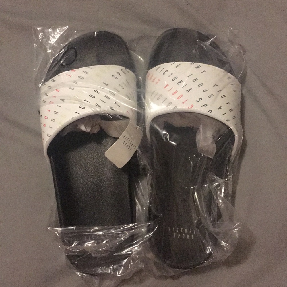 Victoria’s Secret Sport Slides